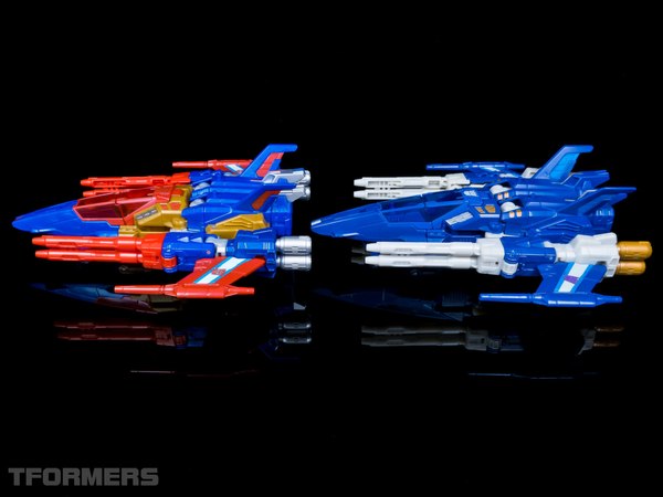 TFormers Titans Return Gallery   Siege On Cybertron Metalhawk 85 (85 of 91)